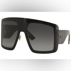 Stylish Black Oversized Sunglasses